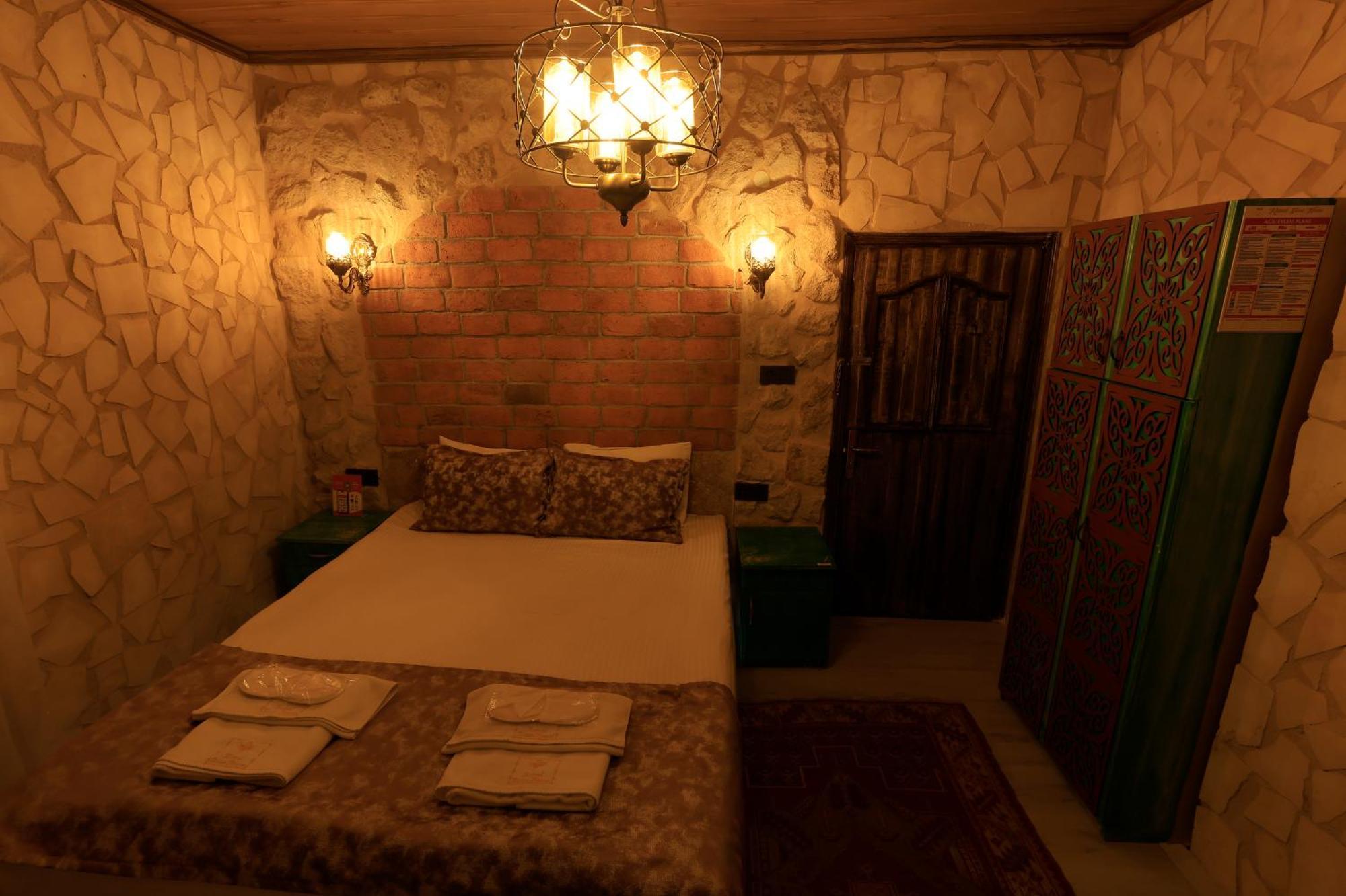 Kemal Stone House Hotel. Учгісар Екстер'єр фото