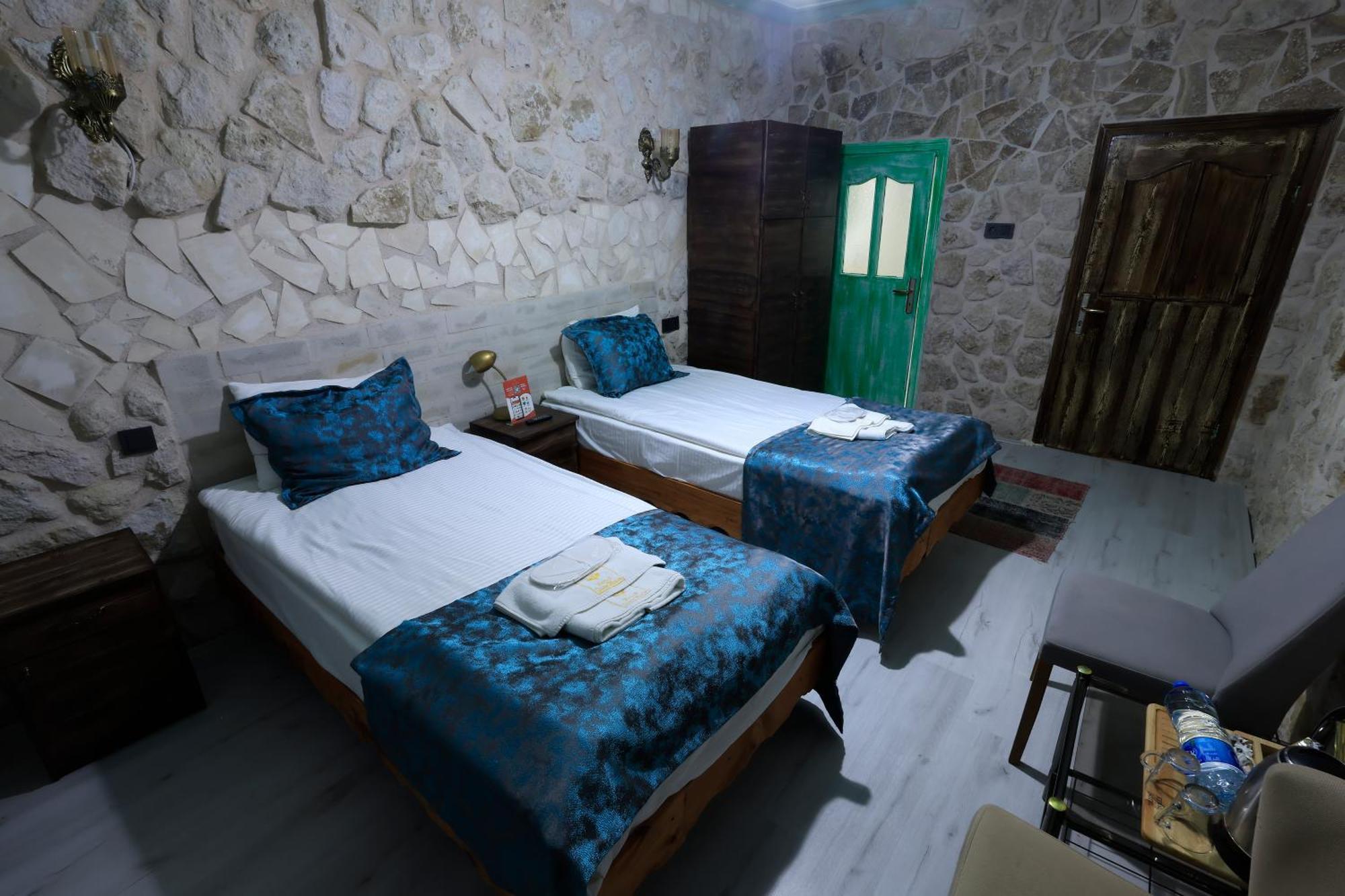 Kemal Stone House Hotel. Учгісар Екстер'єр фото